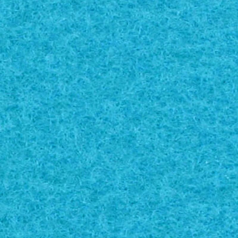 Lichtblauwe loper voor zachte, romantische trouwsetting