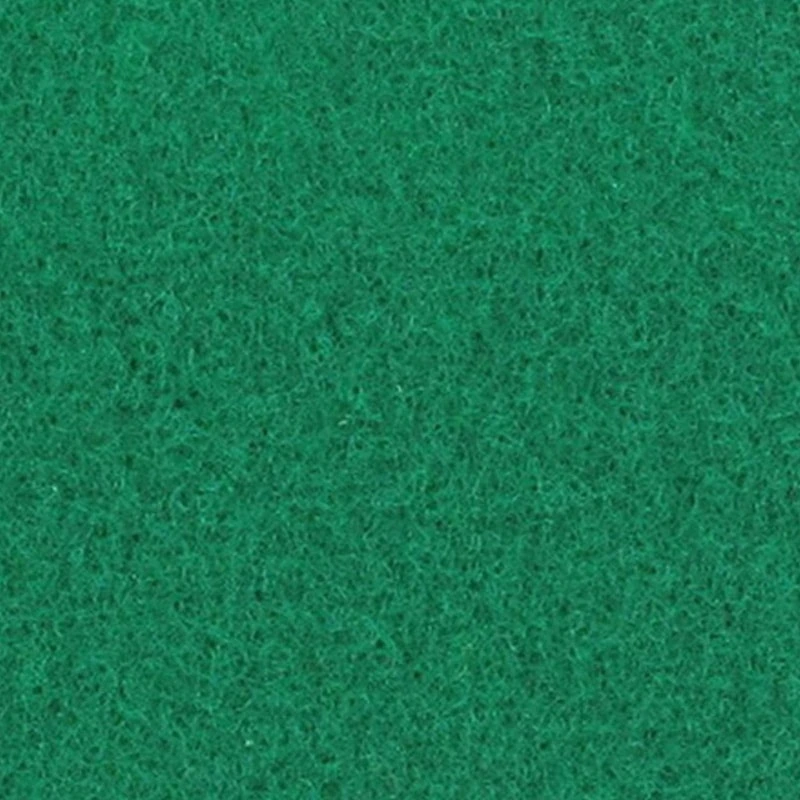 Donkergroene loper voor natuurlijke ceremonie in de tuin